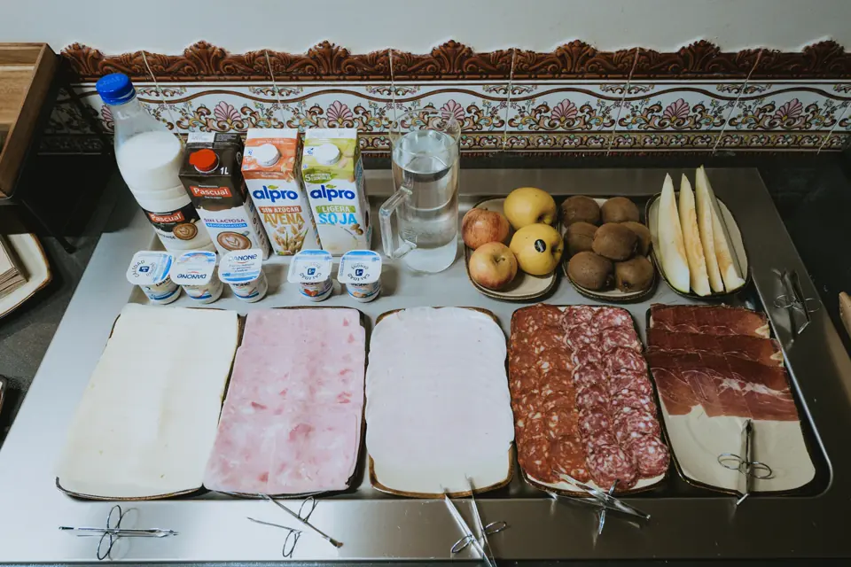 Desayuno del Hotel Playa La Ñora en Quintueles, fotografía 7
